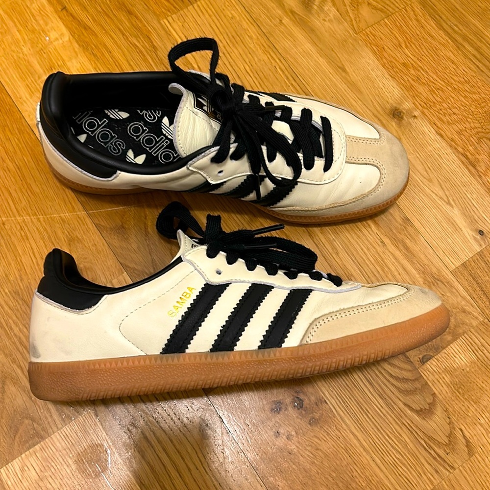 SAMBA - Navy and Beige